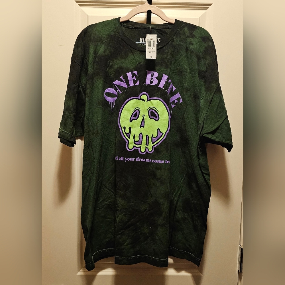NWT Disney Villains One Bite XL tee